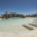 Daire Mirador Hills Luxury Hills Gym Pools Restaurants