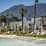 Mirador Hills Luxury Hills Gym Pools Restaurants Daire Estepona