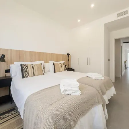 Mirador Hills Luxury Hills Gym Pools Restaurants