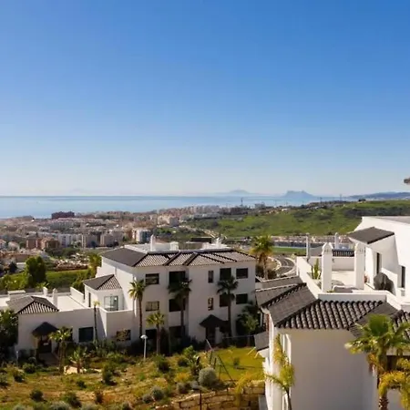 Mirador Hills Luxury Hills Gym Pools Restaurants 아파트 *