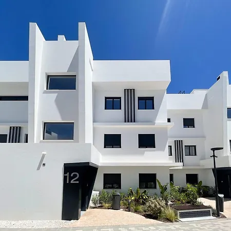 Mirador Hills Luxury Hills Gym Pools Restaurants Apartmán