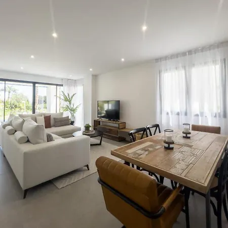 Mirador Hills Luxury Hills Gym Pools Restaurants